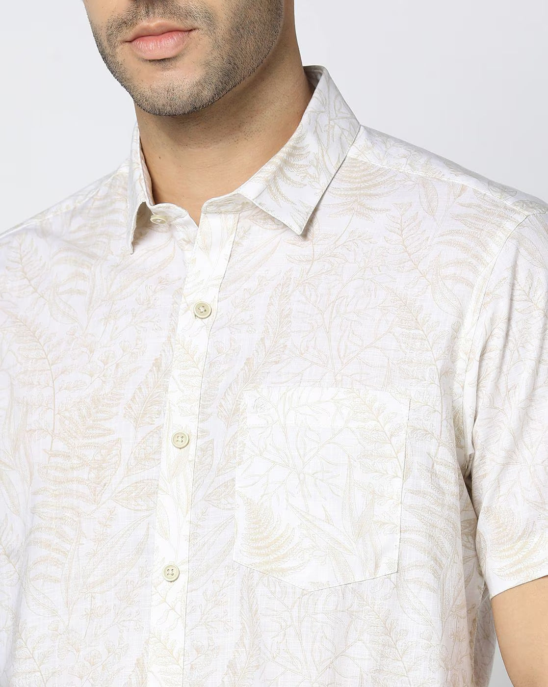 قميص ريكي سينغ بأكمام قصيرة من قماش الدنيم والزهور