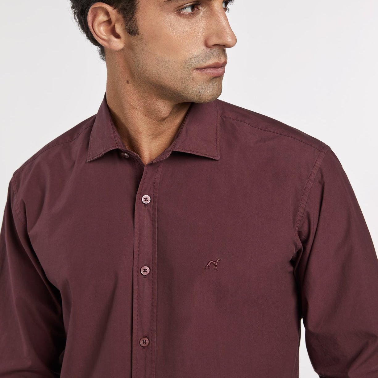 قميص ساكور بقصّة Slim Fit Comfort Poplin Garment Dye