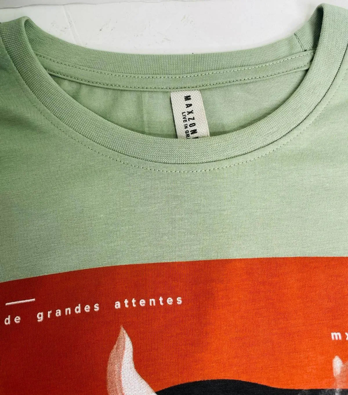 Stand out with style: Maxzone graphic tee, light olive, men's fashion.Experience a blend of comfort and style with the Maxzone light olive graphic t-shirt, crafted from soft fabric.