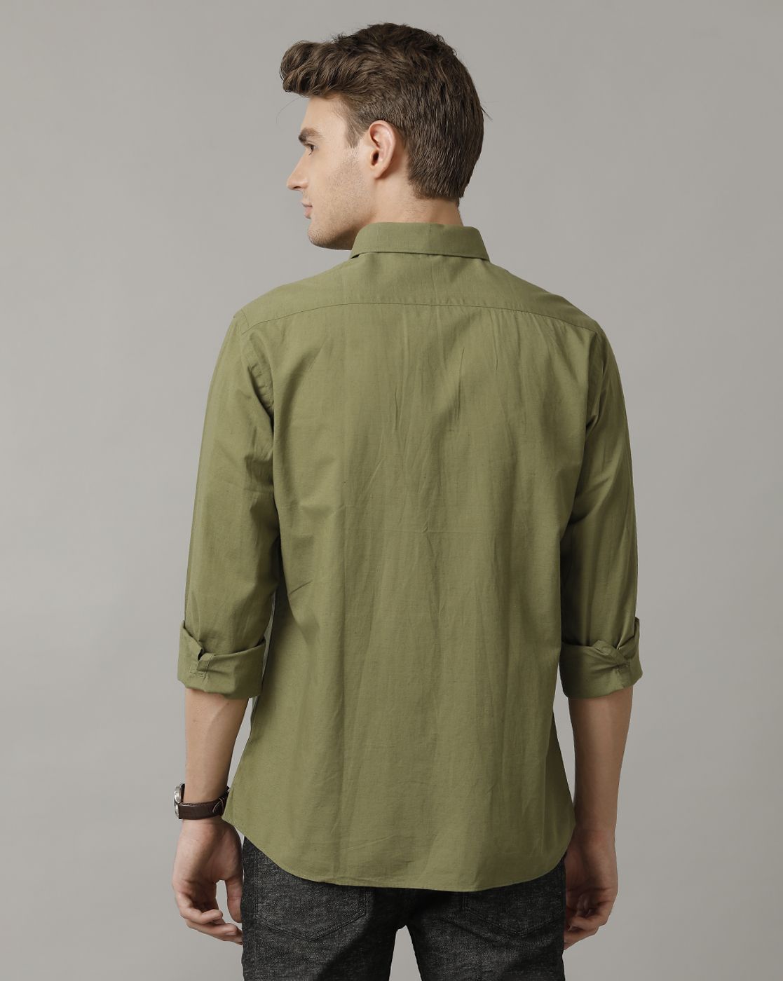 LINEN CLUB MEN'S OLIVE GREEN SOLID CONTEMPORARY FIT FULL SLEEVE CASUAL SHIRT