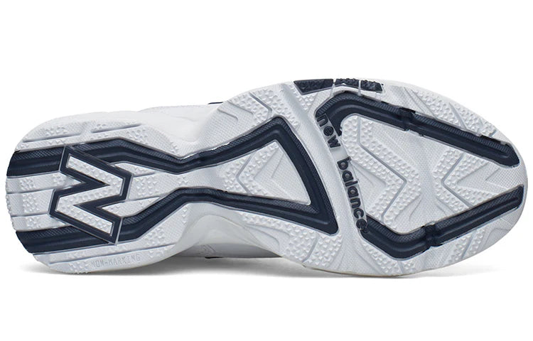 New Balance 608 trainers in white MX608WT