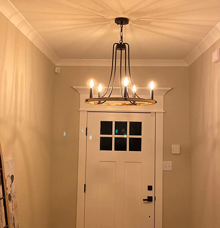 ثريات Wellmet الريفية للمدخل، ثريا شموع ريفية حديثة بخمسة مصابيح على شكل عجلة عربة