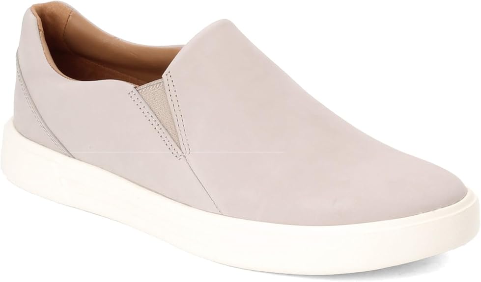 Clarks Bradley Ease Men's Slip-On Shoes – Comfortable Casual Leather Loafers