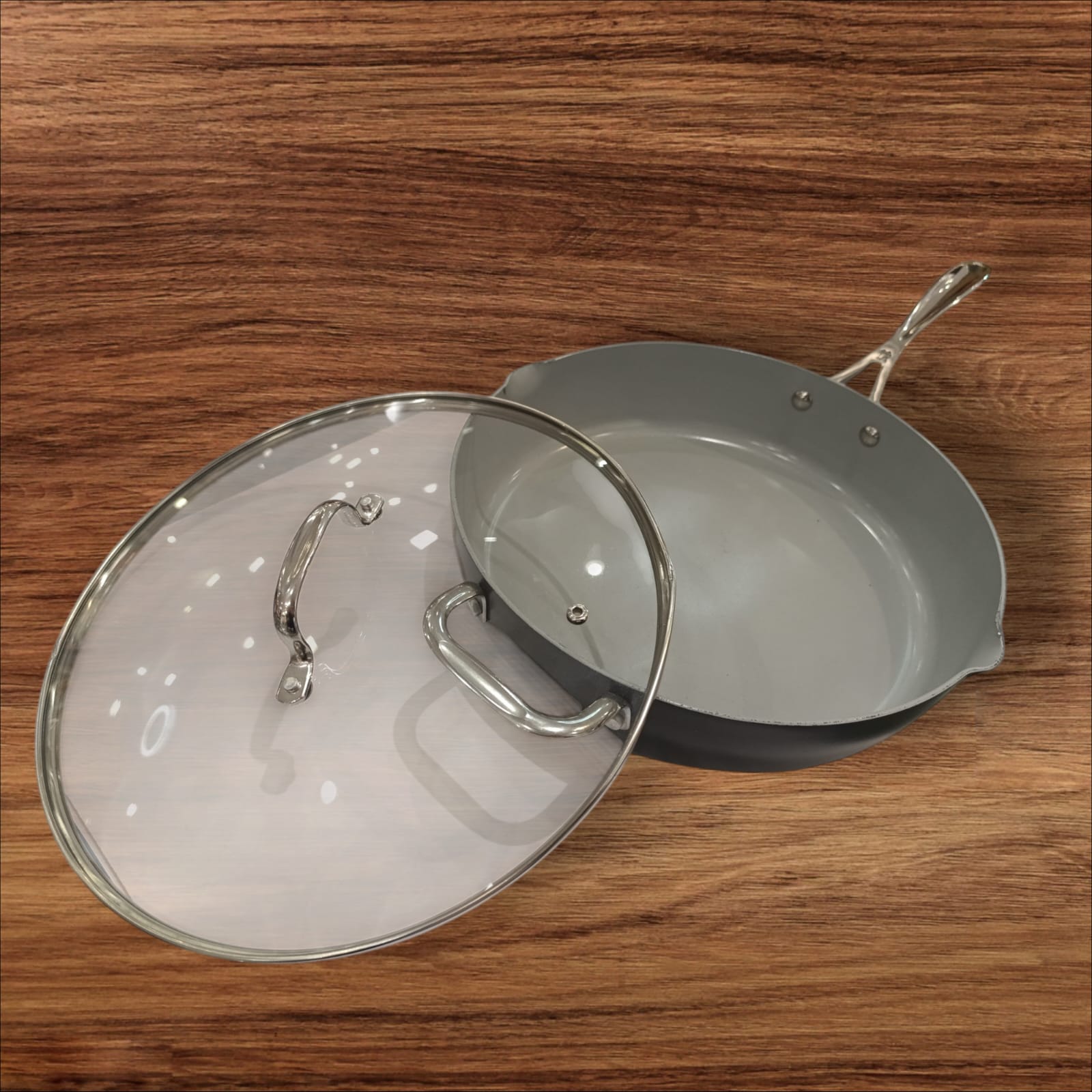 HENCKELS Premium Cookware Pan with Glass lid 5QT / 4.7 L