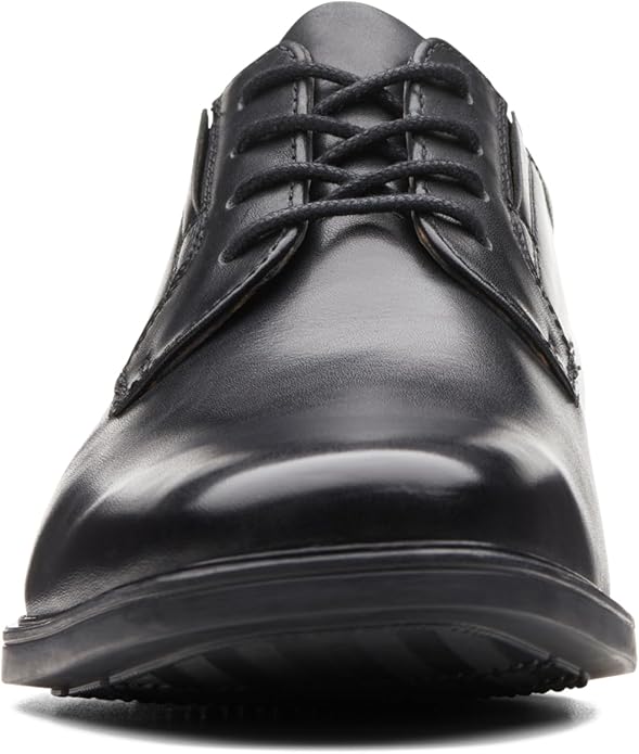 CLARKS Men's Tilden Plain Oxford