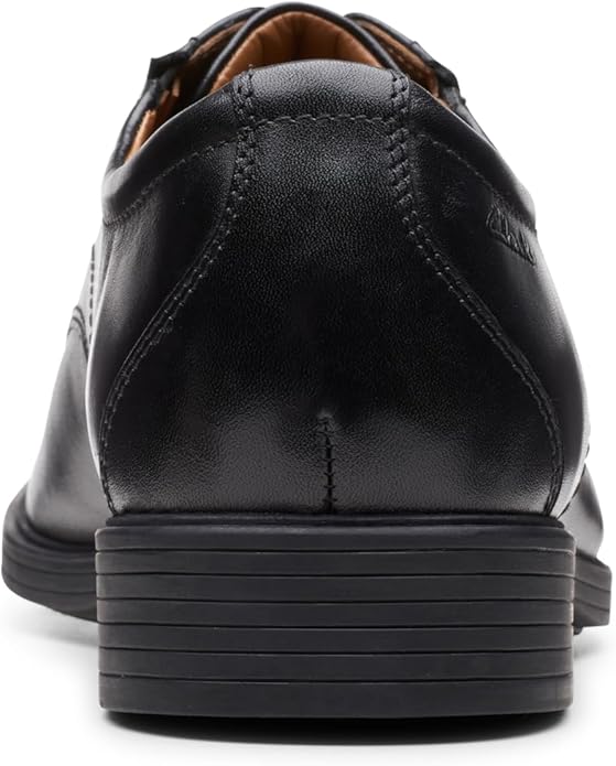 Clarks Whiddon Plain Men's Oxford Flat