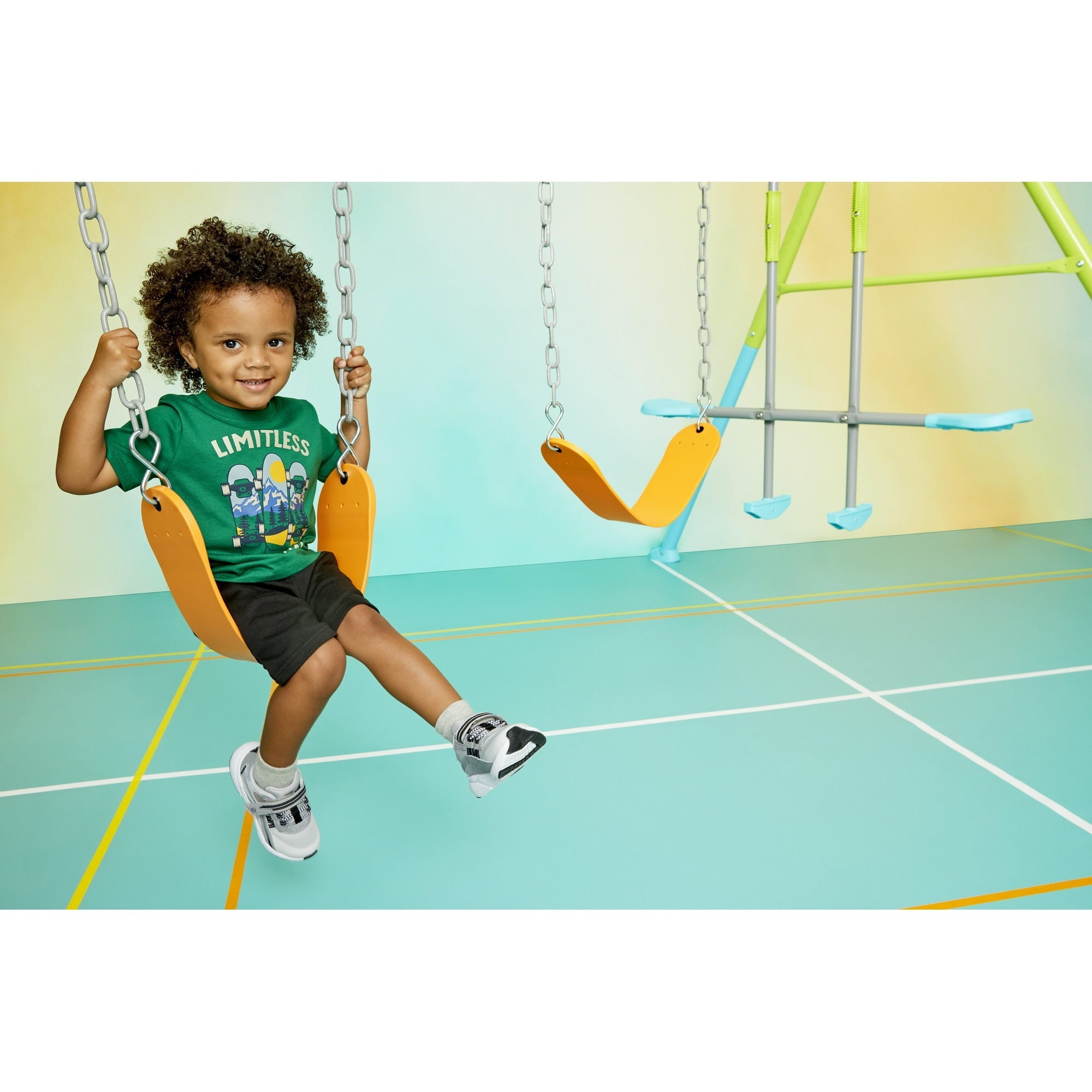 المقاس: 5T - شورت غارانيمالز فرنسي تيري للأولاد الصغار