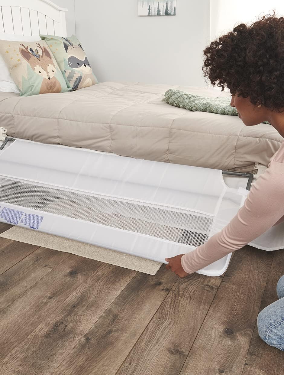 Regalo Extra Long Swing Down Bed Rail (W 137.16 cm x H 50.8 cm)