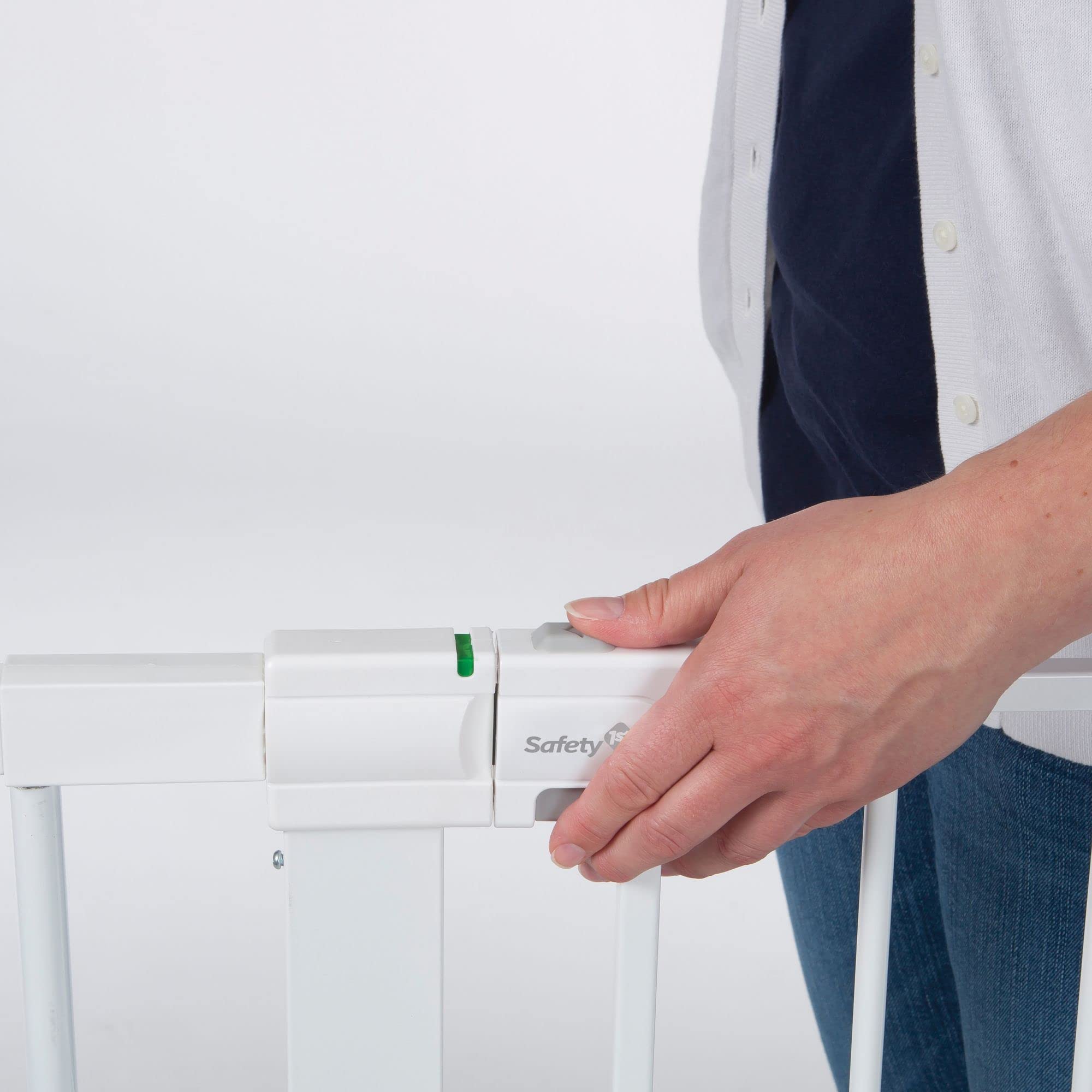 Safety 1st Easy Install 91.44 cm Extra Tall & Wide Gate, Fits Between 73.66 cm and 119.38 cm