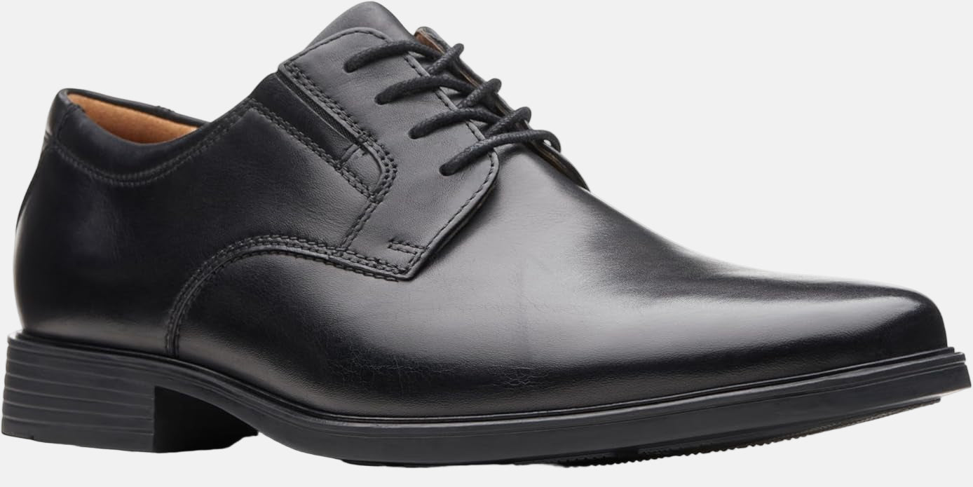 CLARKS Men's Tilden Plain Oxford
