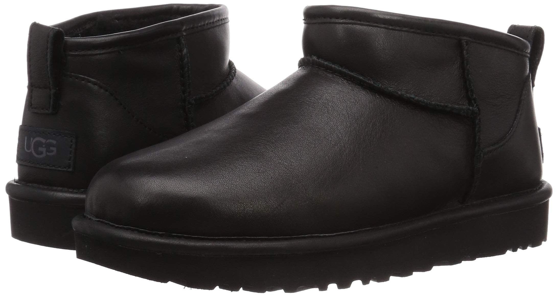 المقاس: 42 - حذاء UGG الكلاسيكي الصغير للغاية للنساء حتى الكاحل - أسود