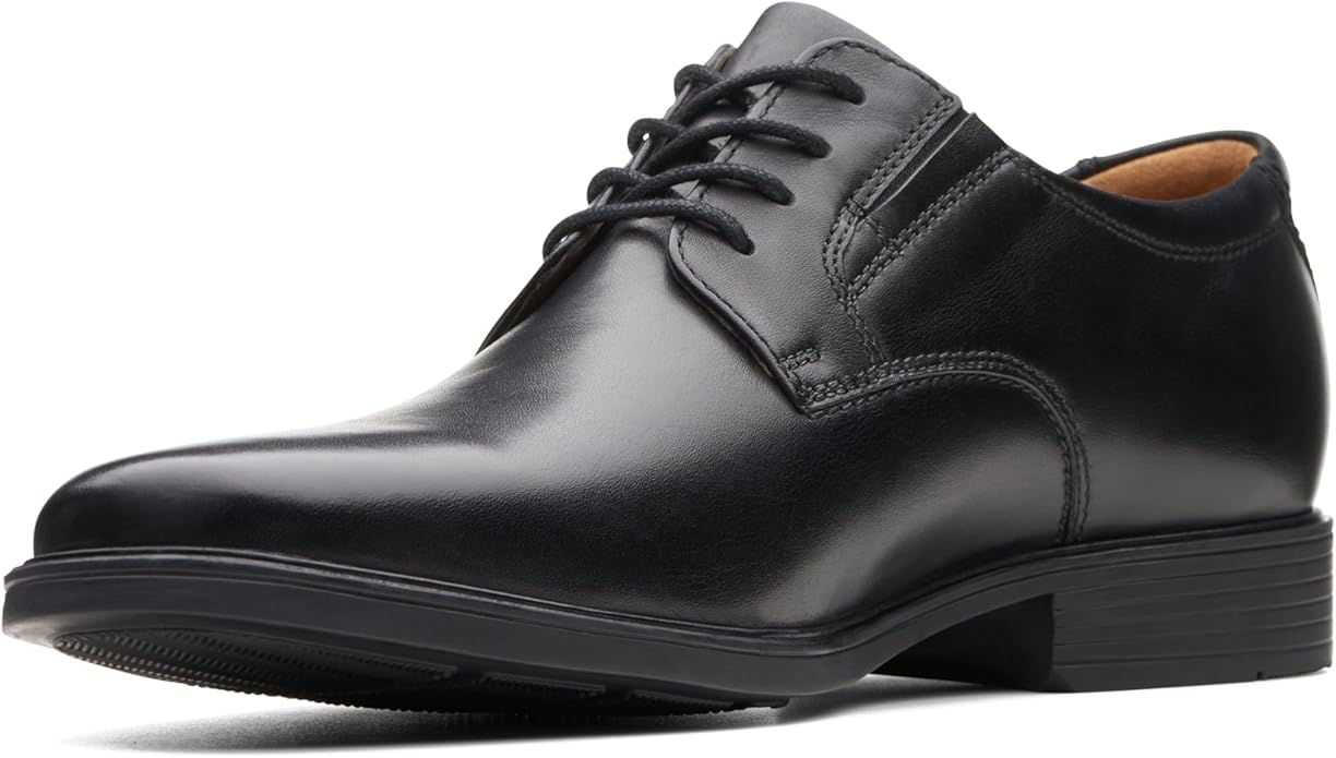 CLARKS Men's Tilden Plain Oxford