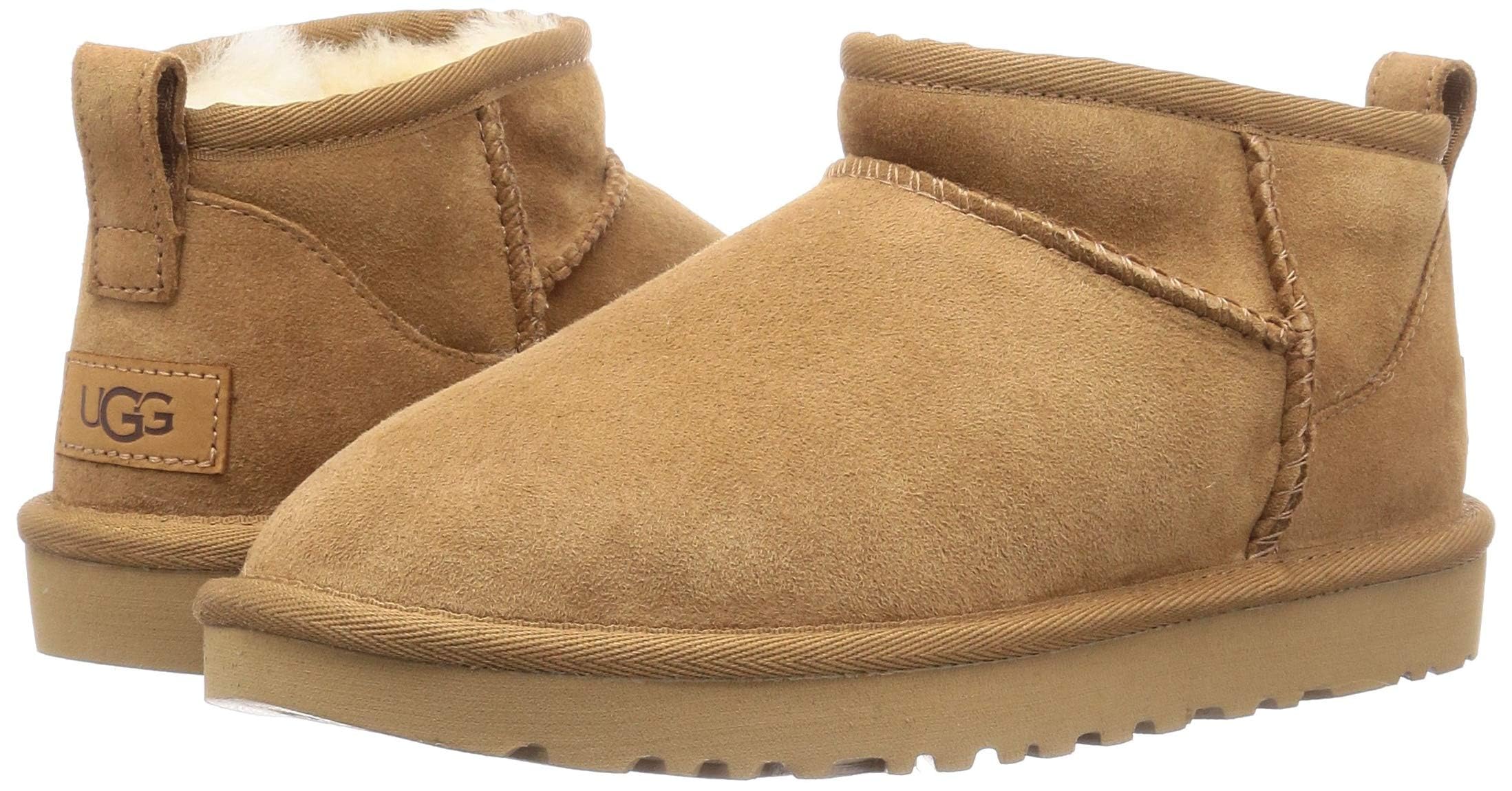 المقاس: 37 - حذاء UGG الكلاسيكي النسائي ذو الكعب العالي الصغير للغاية