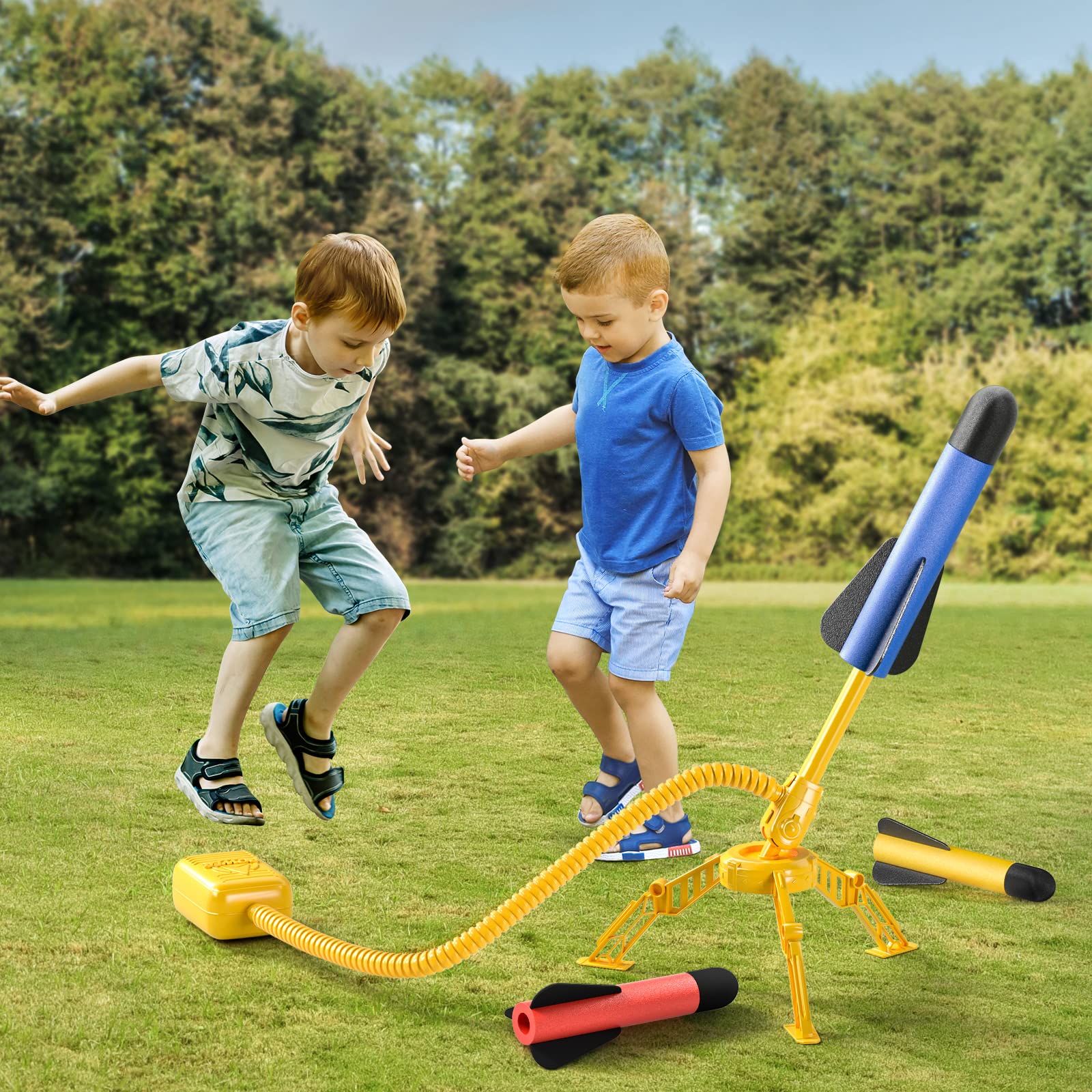 Doloowee Rocket Launcher for Kids,Foam Rockets and Stomp Launcher Pad, Launch up to 100+ft, Kids Outdoor Toys, Birthday Gift Toys for Kids Boys Girls Age 3 4 5 6 + Years Old