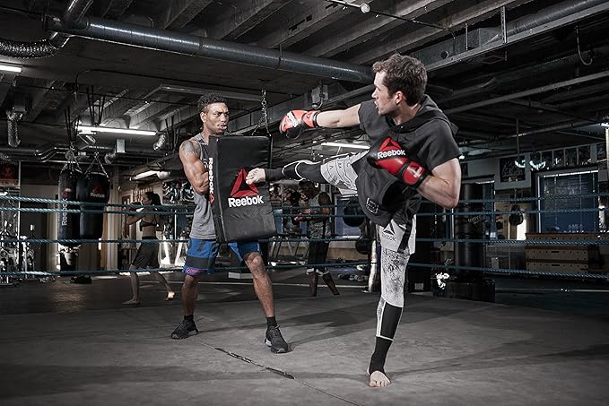 Reebok Combat Strike Pad, Black - Rscb-11200