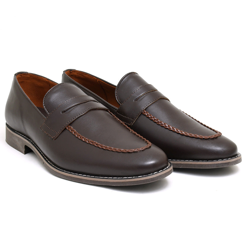 Clarks Men’s Brown Leather Penny Loafers – Classic Slip‑On Dress Shoes with Premium Comfort