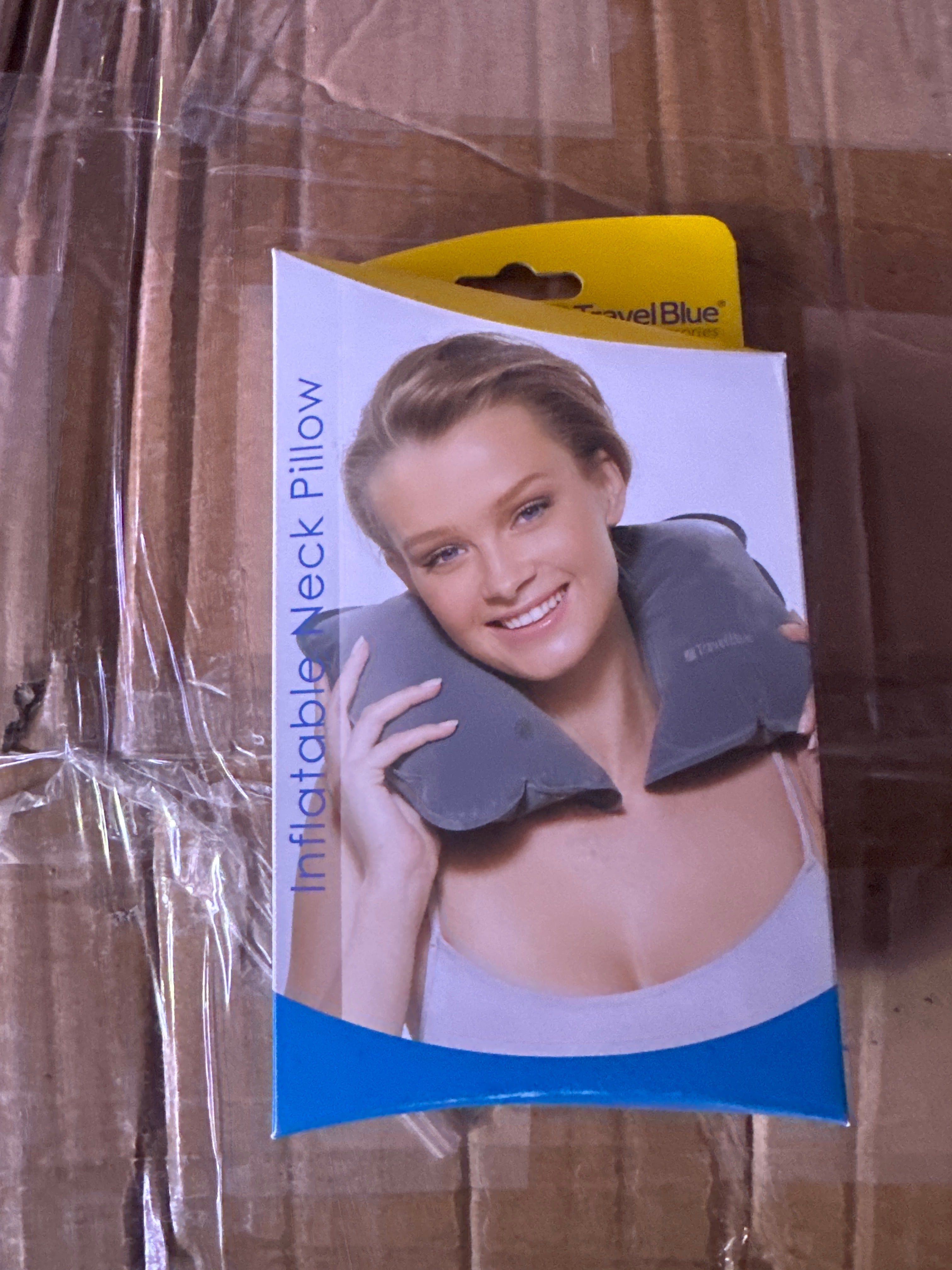 Inflatable neck pillow