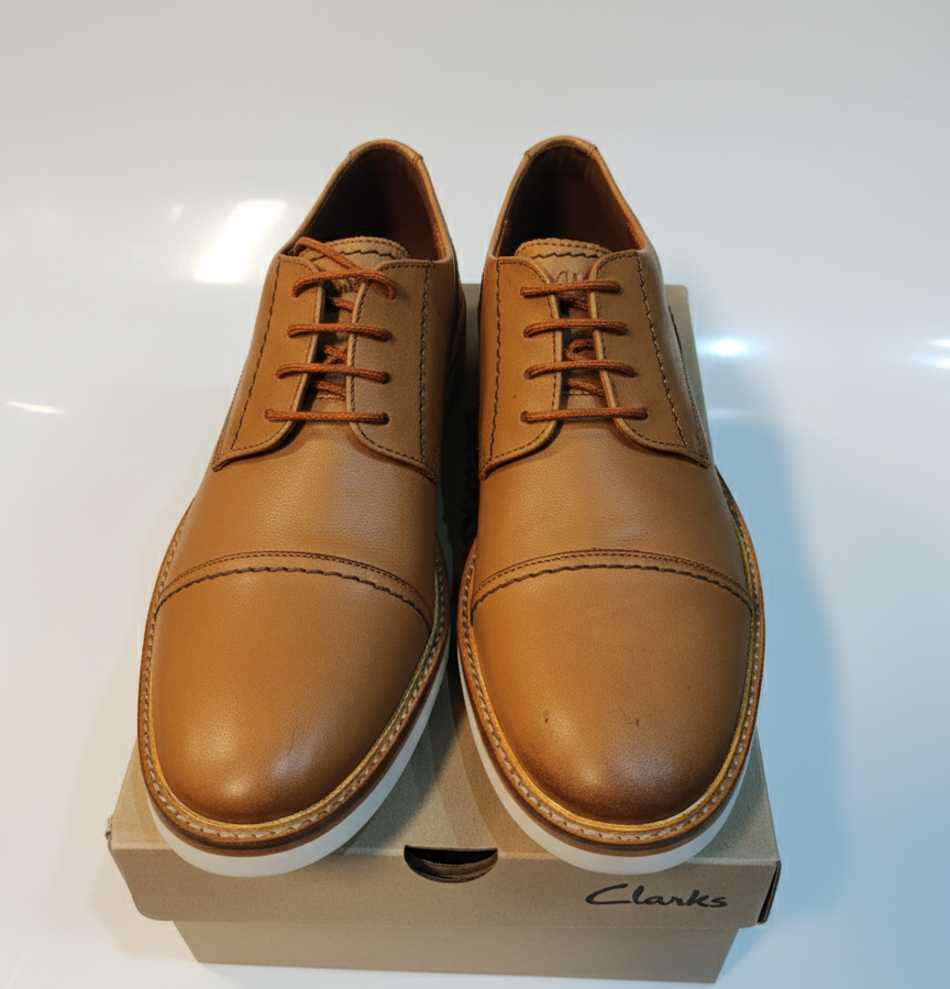 Men's Brown Leather Dress Shoes – Classic Oxford Style by Clarks