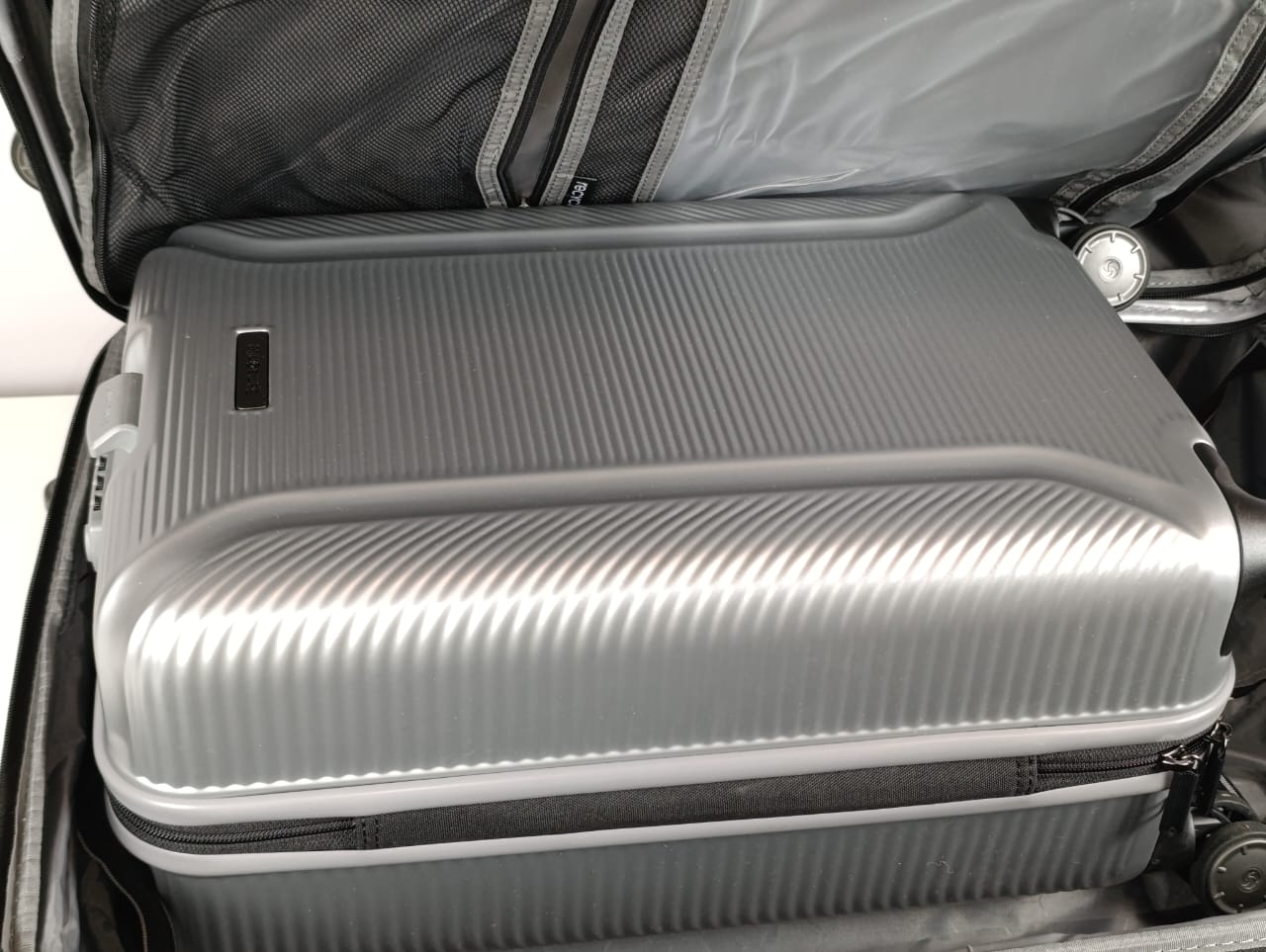 Samsonite Element XLT Hardside Set Silver