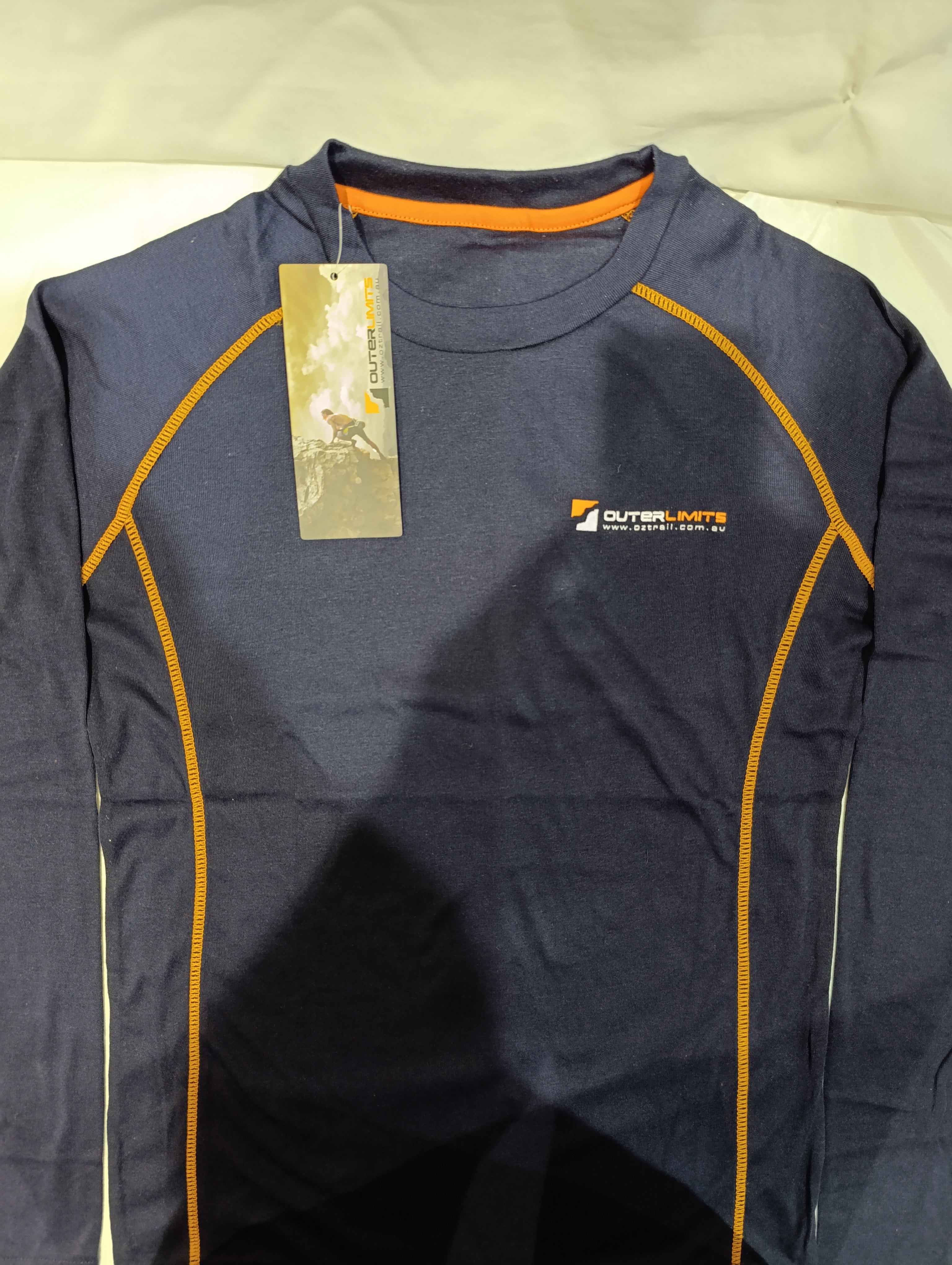 طقم رياضي رجالي من OUTERLIMITS مخطط برقبة دائرية من مزيج القطن باللون الأزرق الداكن