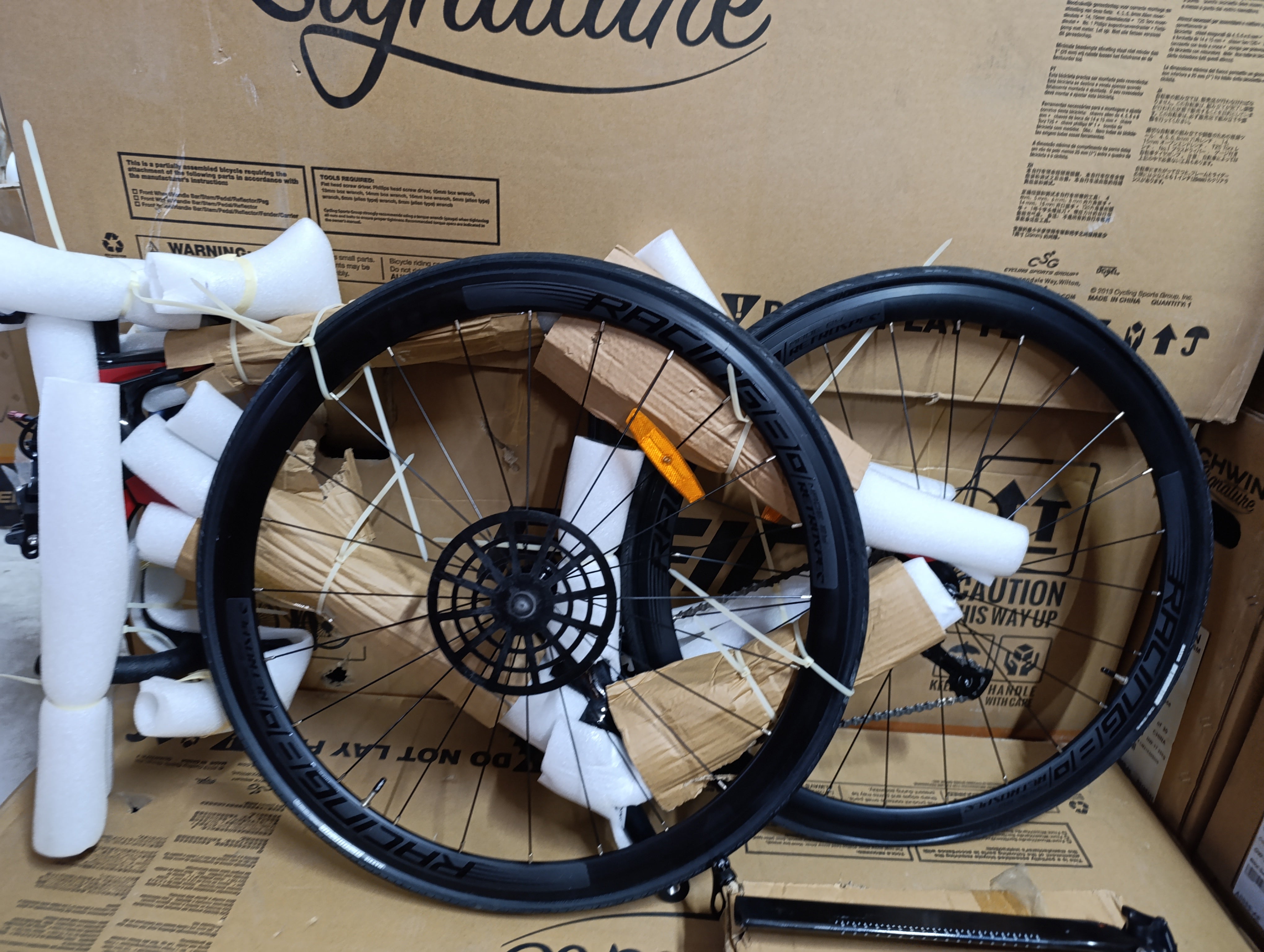 Reid Twitter Racing 8 Color Black Red-- open box