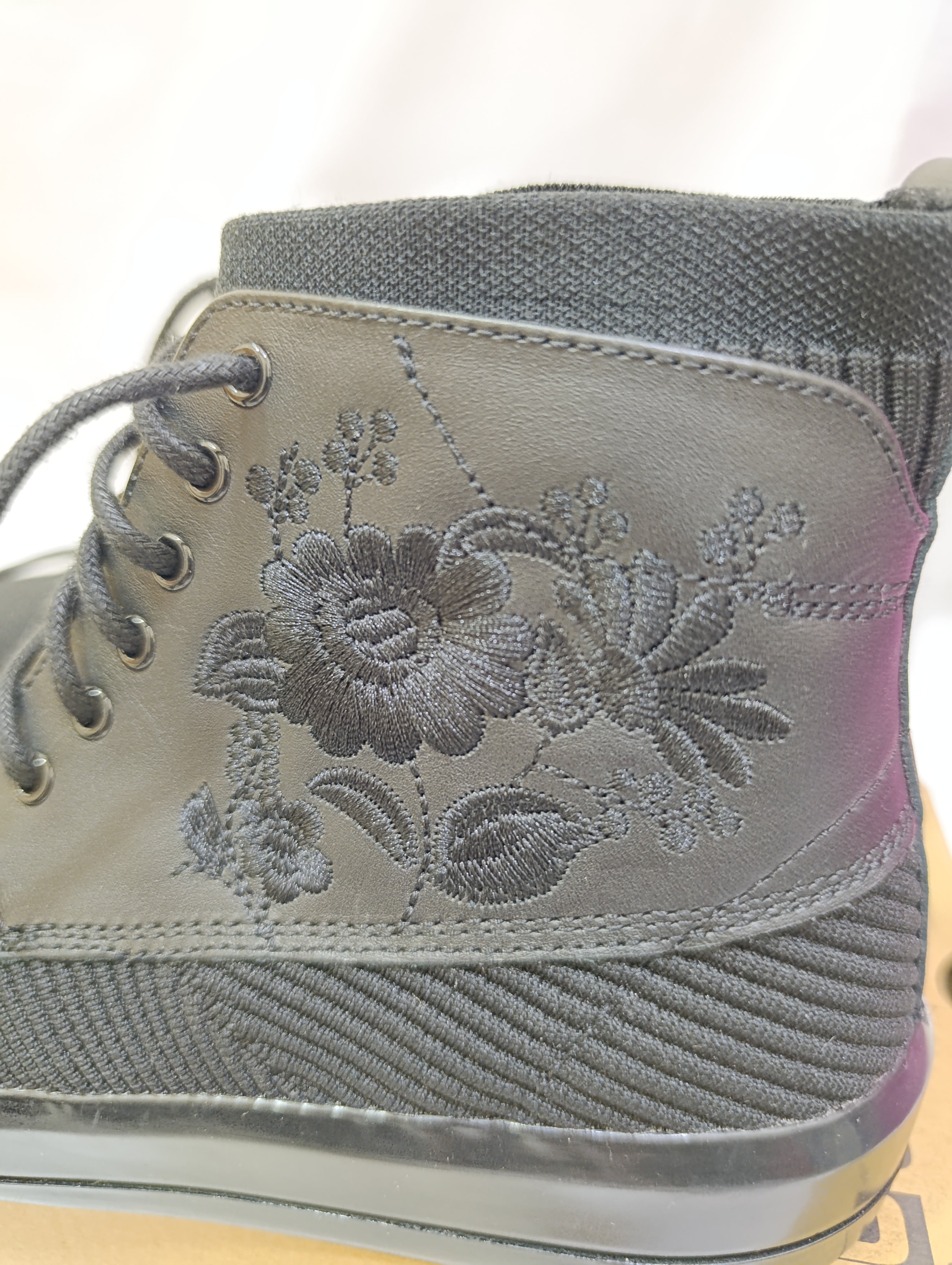 Mark Nason Los Angeles X Skechers Women size 36