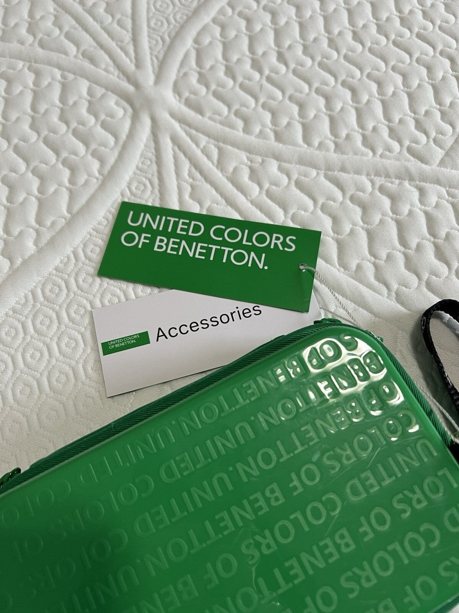 United Colors Of Benetton Green Hand Case Bag BNTM-101