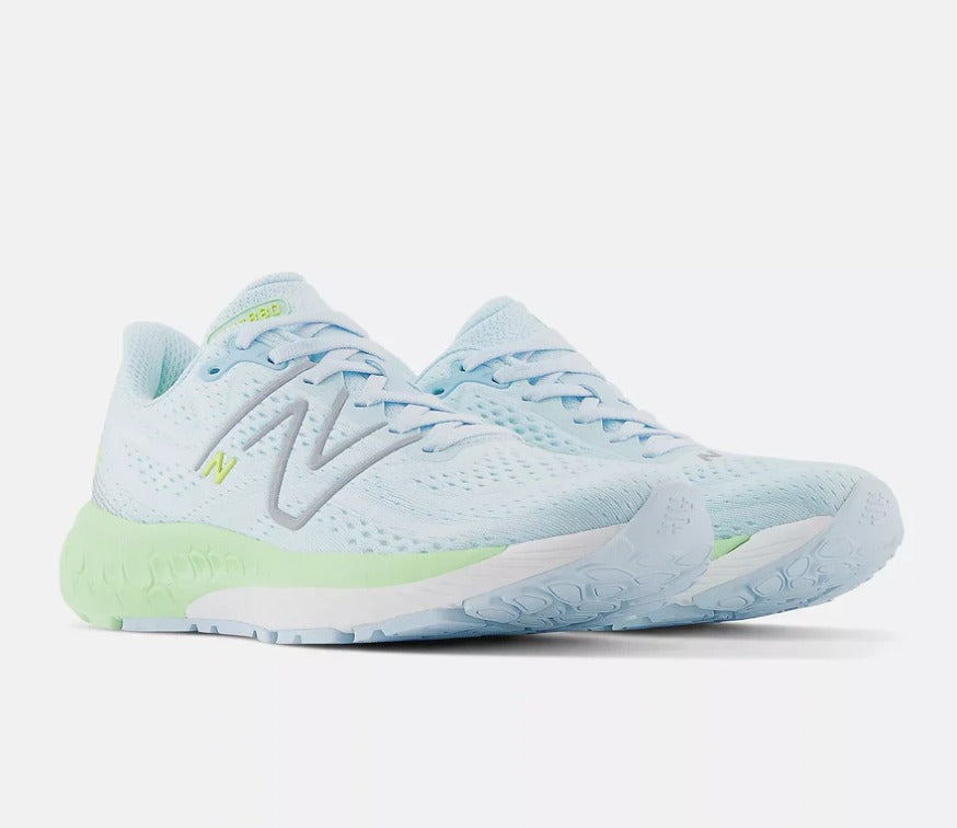 New Balance - Fresh Foam X 880B13 - Femme - Blue with green aura and silver metalic