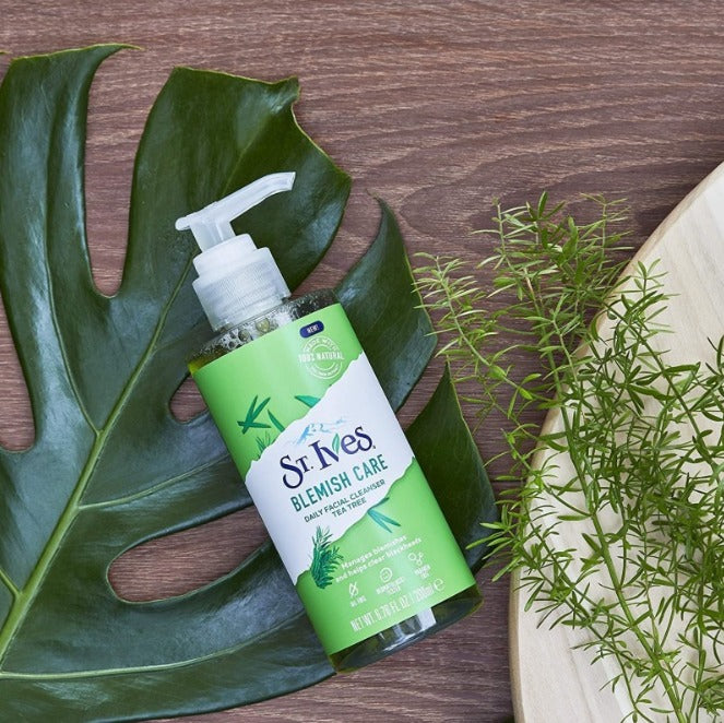 St Ives Blemish Care Daily Facial Cleanser Tea Tree 200ml