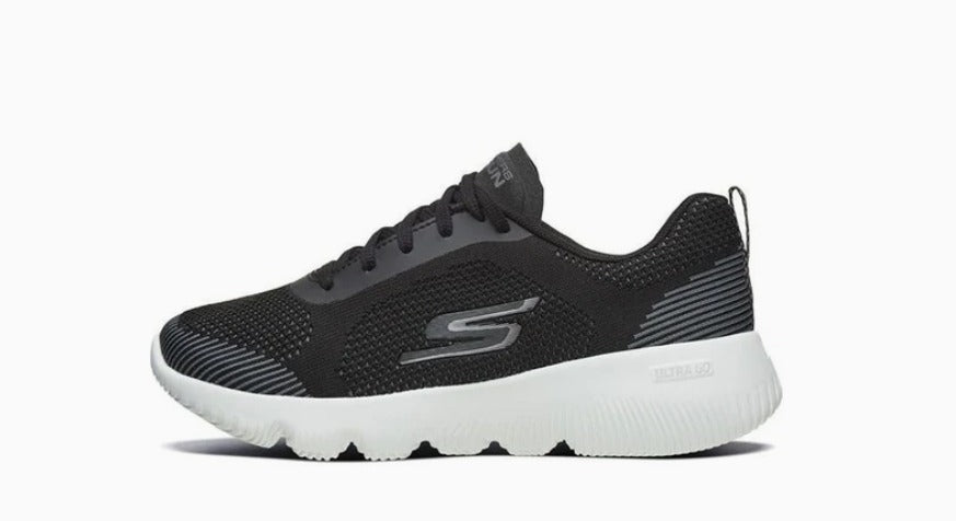Skechers ( Womens ) Go Run Focus Low-Top Sneakers Black 15178-BKW