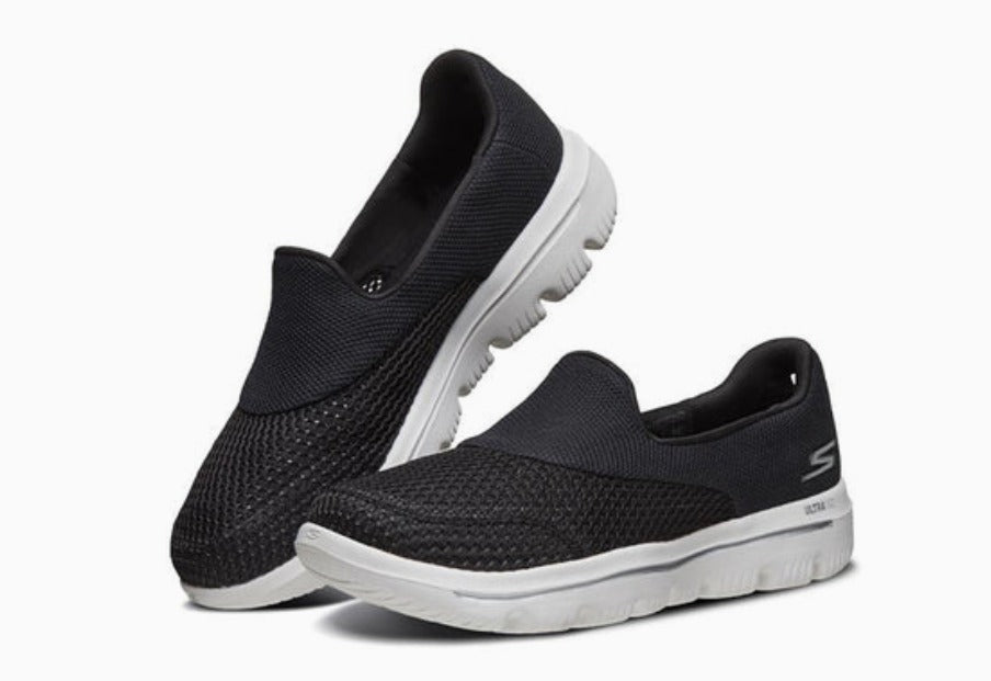 Skechers Images Go Walk Evolution Ultra Low-Top Black 15753-BKW