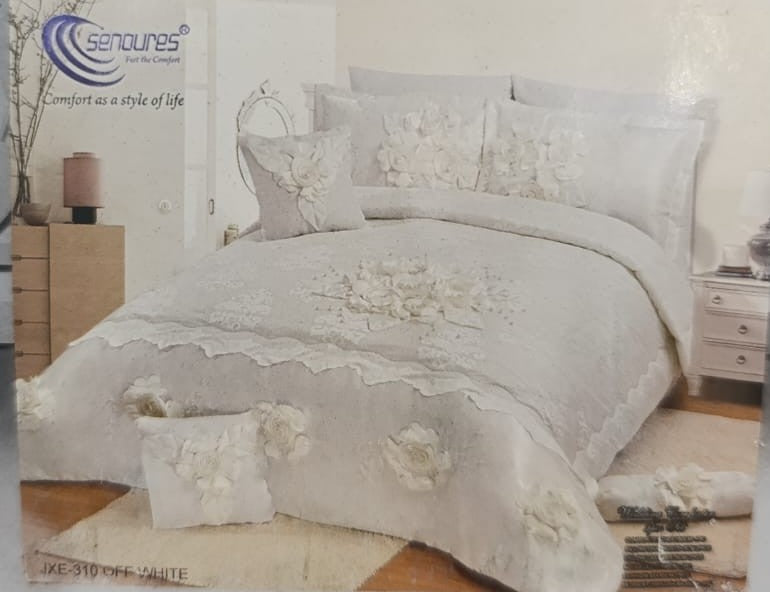 Senoures Off White Bedspread/Comforter Set (Model: JXE-310)