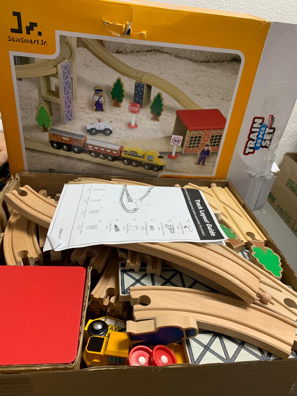 SainSmart Jr. Wooden Train Set Toy with Rail High Level Part, 50 PCS Flyover Overpass Wooden Train Playset with 5 Magnetic Train Cars for Toddlers
