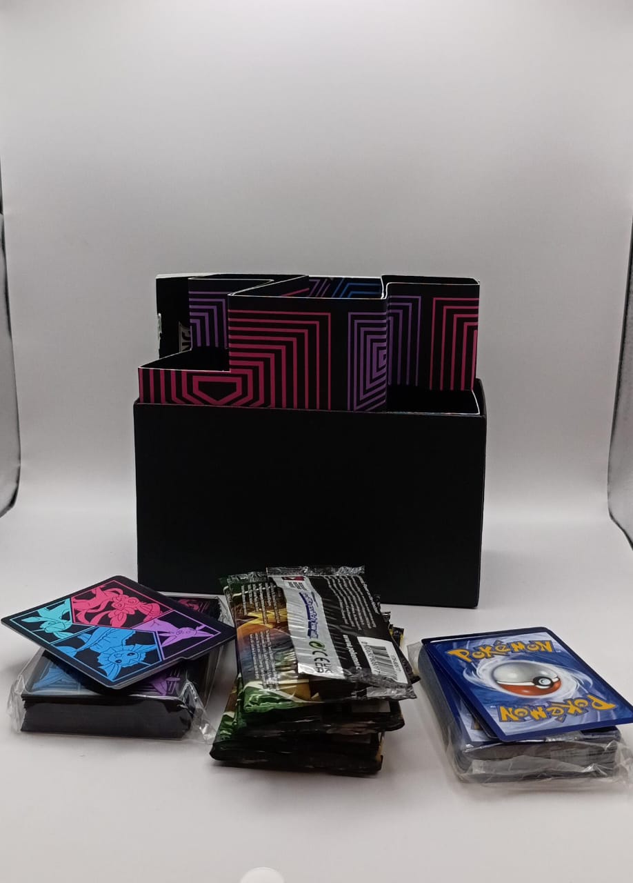 Pokemon TCG: Sword & Shield Evolving Skies Elite Trainer Box, Random, Size 6