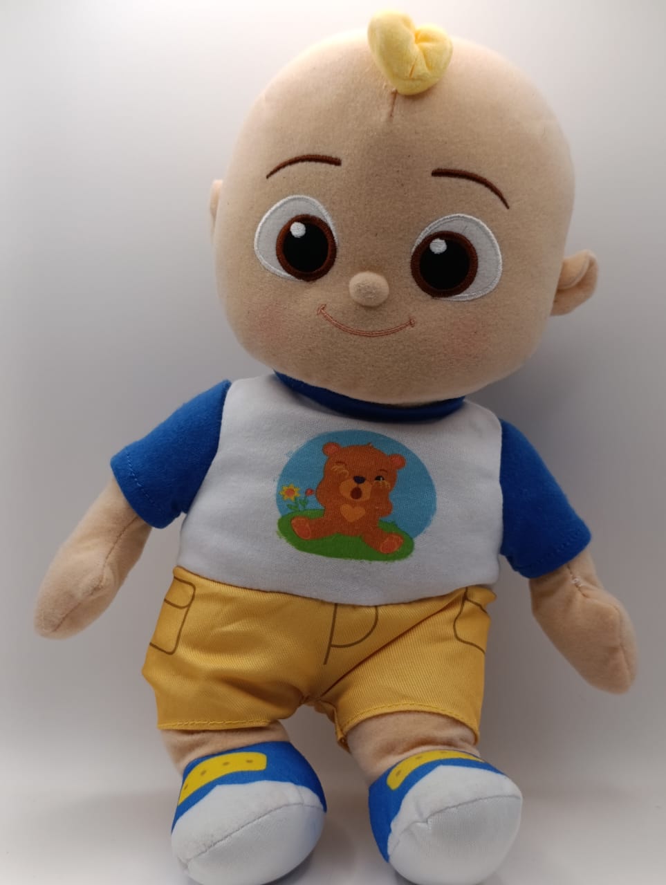 CoComelon Boo Boo JJ Deluxe Feature Plush - Includes Doctor Checkup Bag, Bandages, and Accessories to Care for JJ - 8 Total Accessories - Amazon Exclusive