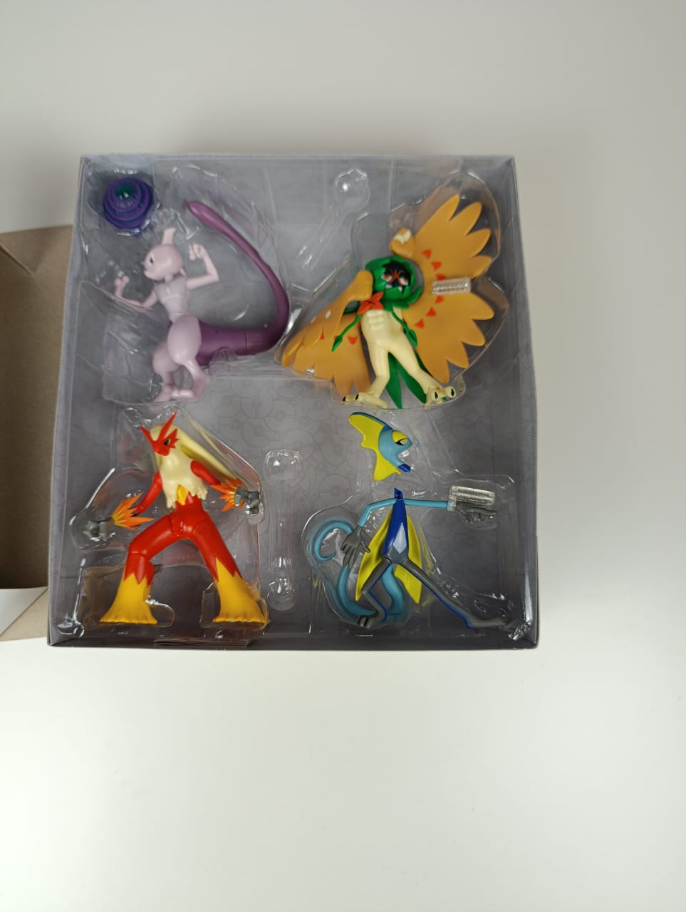 Pokémon Battle Feature Figure 4 Pack - Includes Four 4.5-Inch Battle Figures with Unique Battle Features - Not Applicable