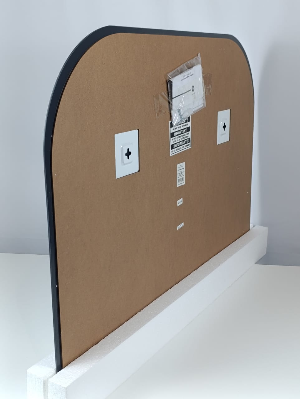 مرآة بدون إطار مقاس 62 سم × 92 سم - مختومة - Threshold™