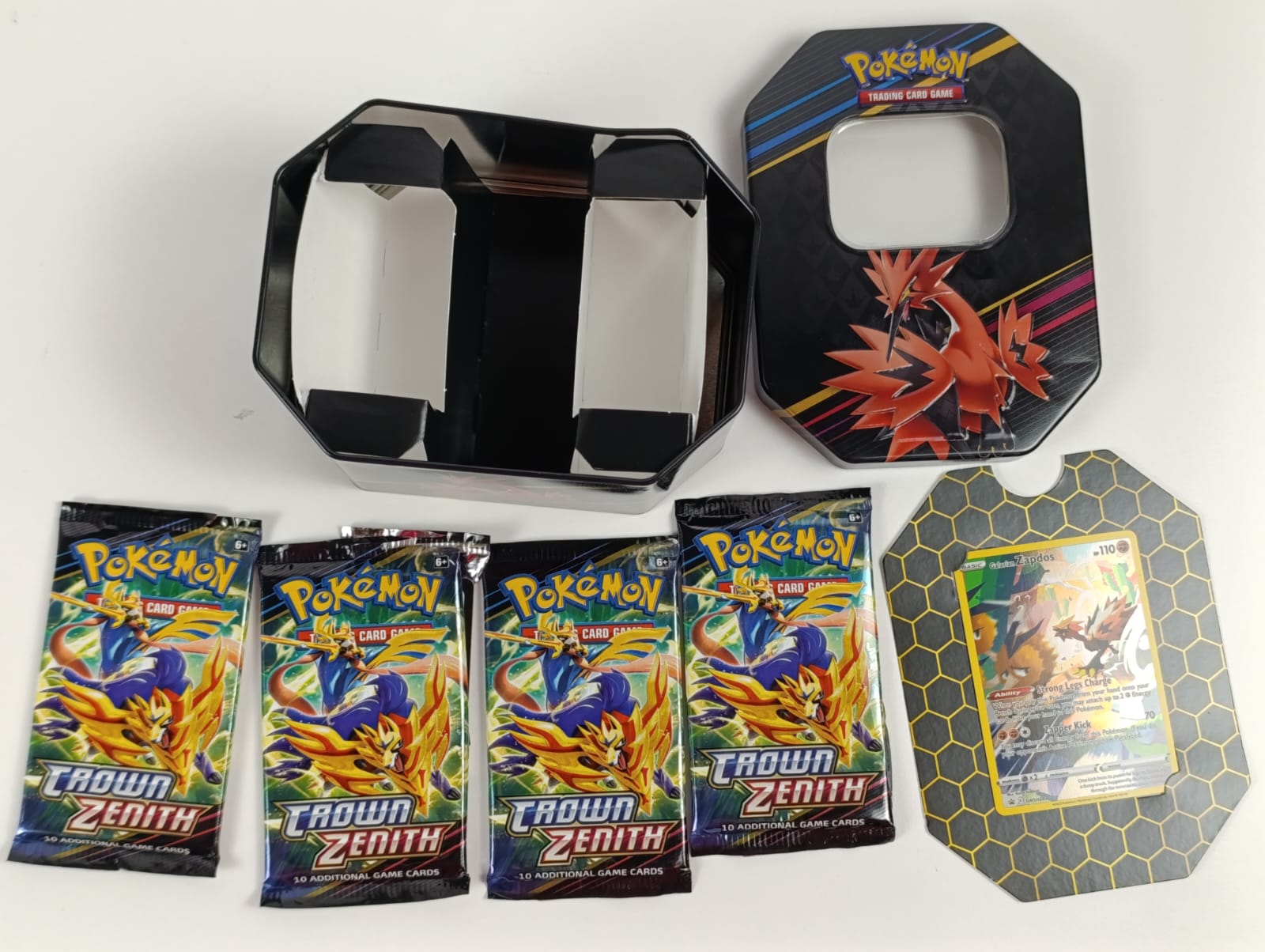 Pokemon TCG: Crown Zenith Tin – Galarian Zapdos (1 Foil Card & 5 Booster Packs)