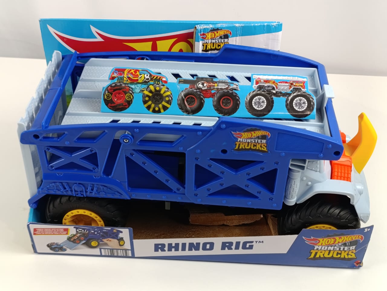 Hot Wheels Monster Trucks Monster Mover Rhino, Toy Car Hauler, Holds 12 1:64 Scale Monster Trucks or 32 Hot Wheels, with Ramp Launch, Gift for Kids 3 Years & Up, Multi