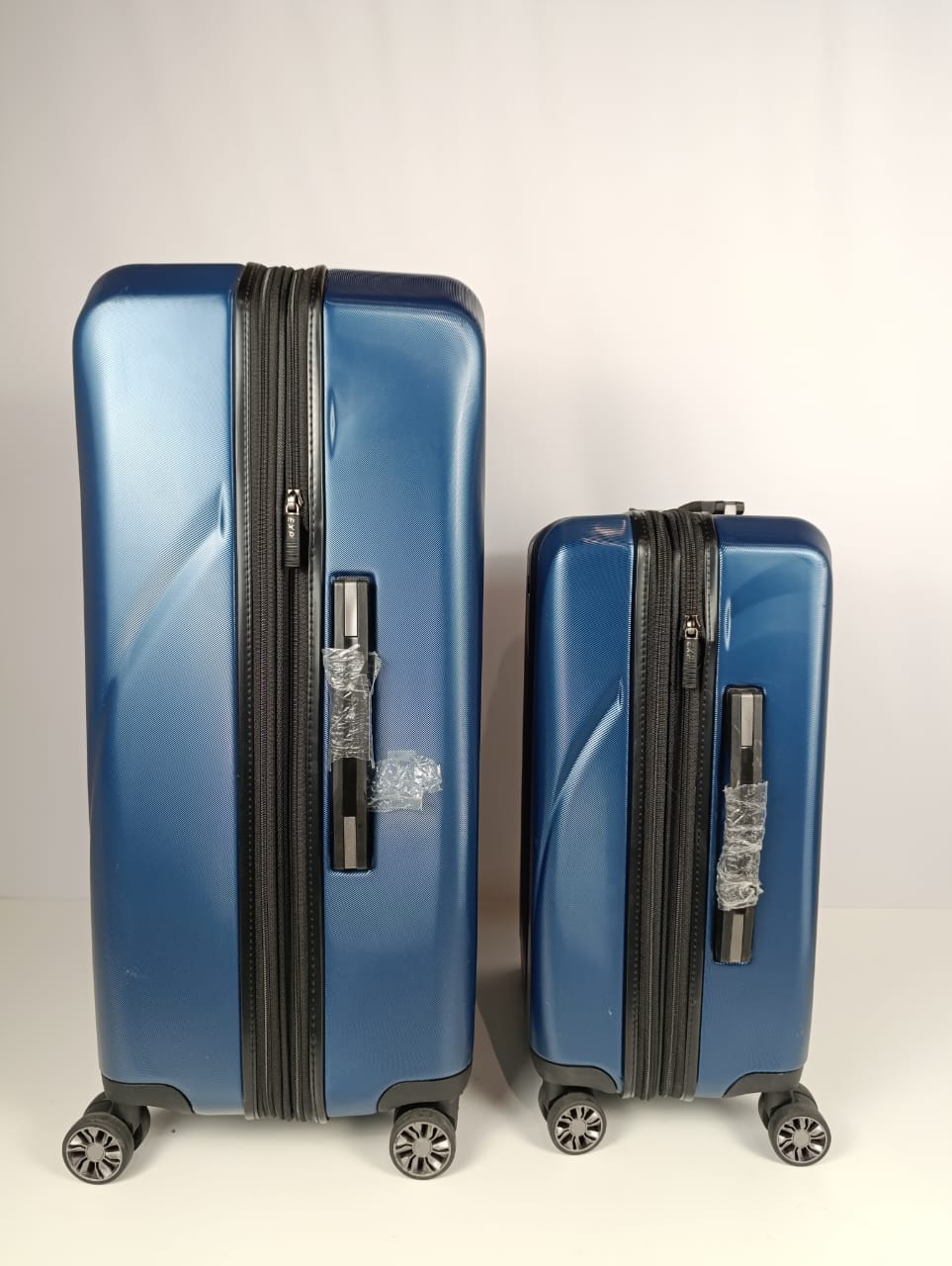 Ricardo Windsor 2-Piece Hardside Polycarbonate Luggage Set (22 inch - 29 inch) (Blue) - D