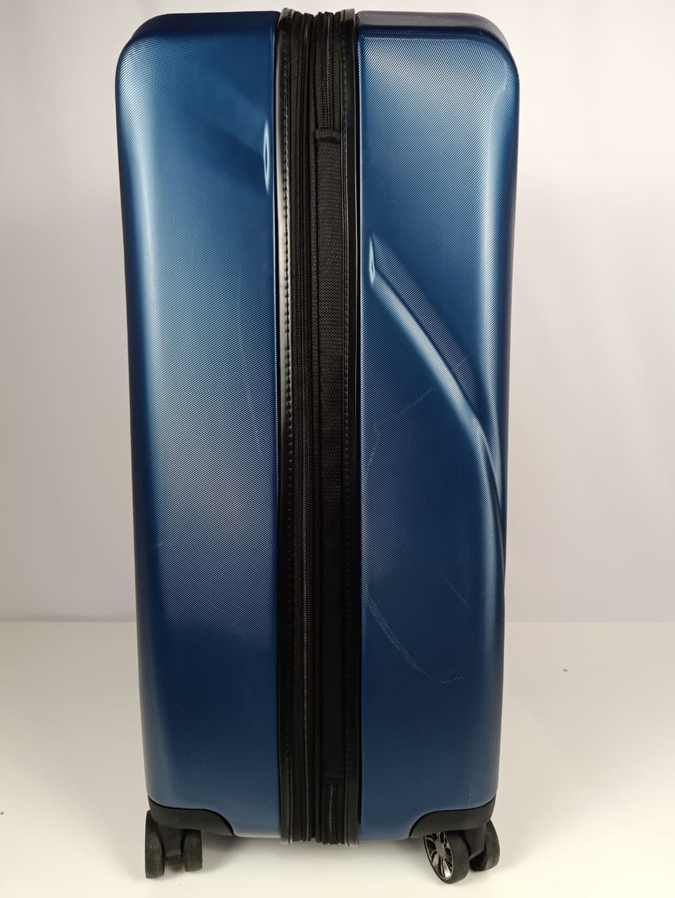 Ricardo Windsor 2-Piece Hardside Polycarbonate Luggage Set (22 inch - 29 inch) (Blue) - D