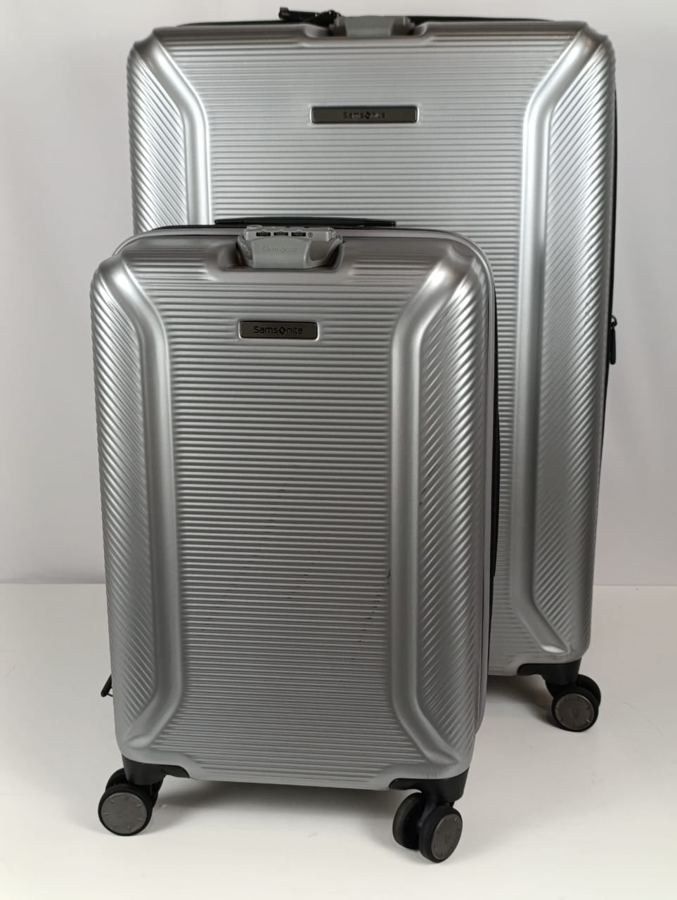 Samsonite Element XLT 2-piece Hardside Set (20 inch - 27 inch) A - LU