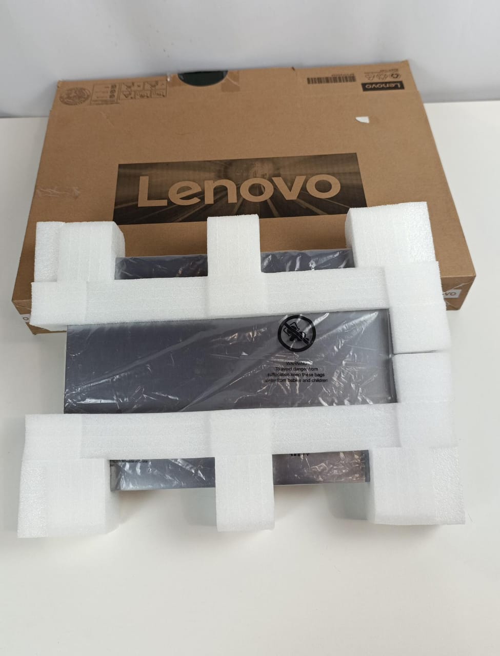 Lenovo IdeaPad 3 Ultraslim Notebook – 12th Gen / Intel Core i7-1255U / 14 inch FHD / 512GB SSD / 16GB RAM / Shared Intel Iris Xe Graphics / Windows 11 Home / English & Arabic Keyboard / Arctic Grey