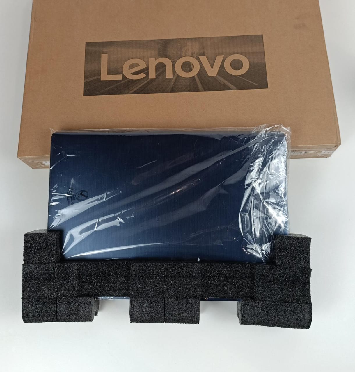 لابتوب لينوفو أيدياباد 3-15IML05، ذاكرة وصول عشوائي (RAM) سعة 4 جيجابايت، معالج رسومات NVIDIA MX330 سعة 2 جيجابايت، ذاكرة N17S-G3 سعة 2 جيجابايت GDDR5 سعة 64 بت، قرص صلب SSD سعة 1 تيرابايت/قرص صلب BlueMe M.2