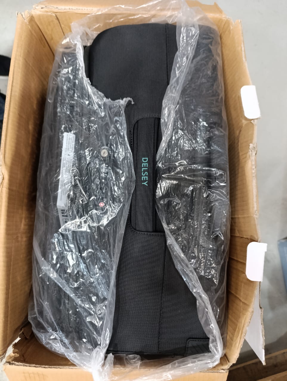 Delsey Paris 2-piece Softside Spinner Luggage Set, Black ( 30.3" Inch 23" Inch ) 1