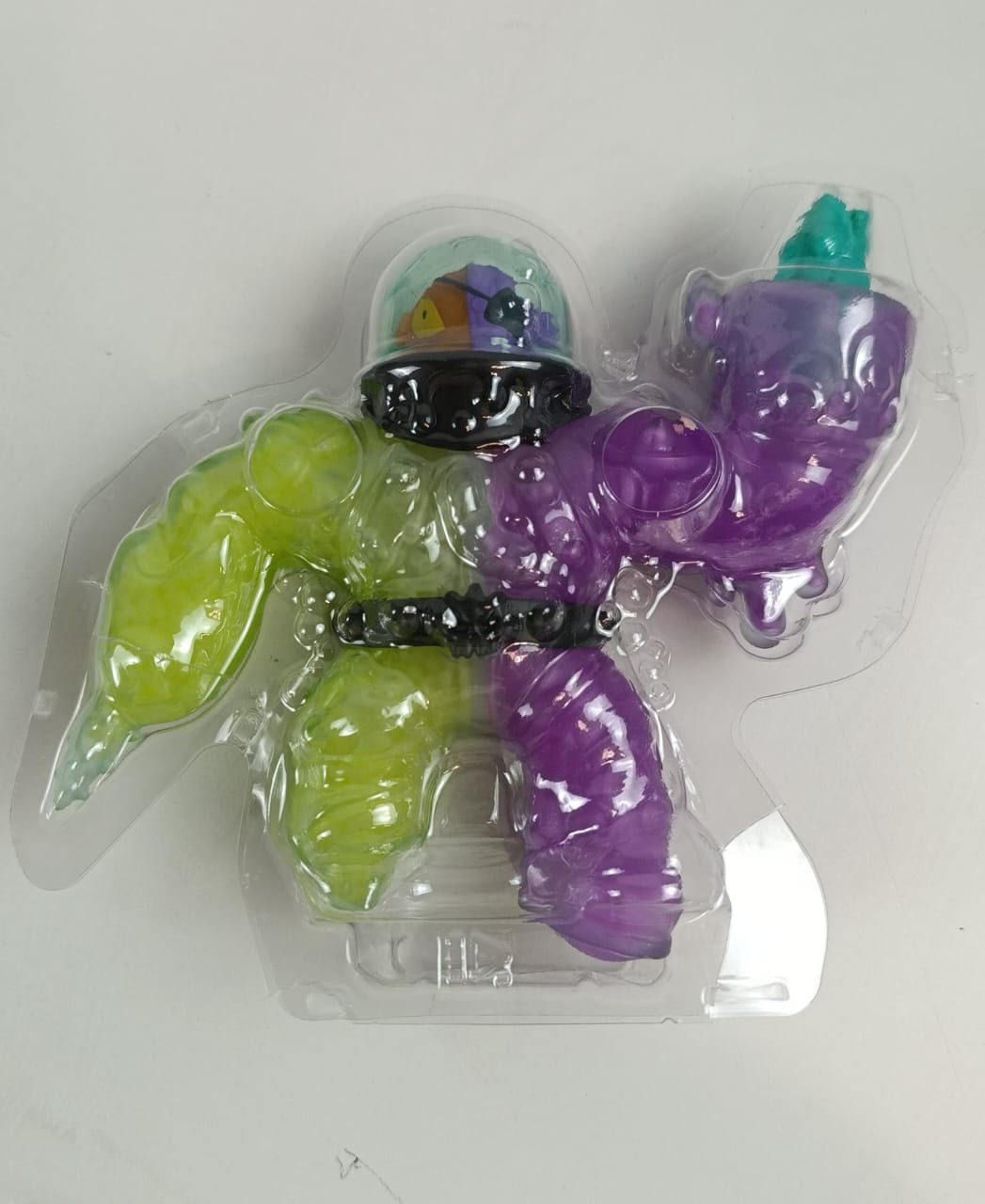 Heroes of Goo Jit Zu Deep Goo Sea Bowlbreath Double Goo Pack. Stretchy, Squishy 6.5" Bowlbreath with 2 in 1 Goo Power and EEL Pop Attack Weapon