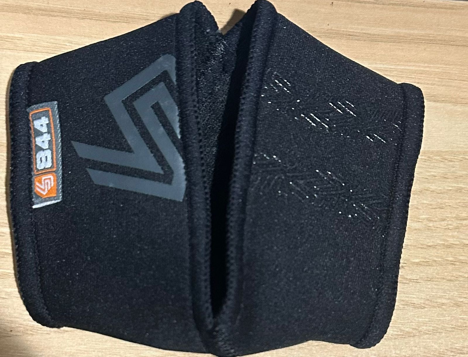 SHOCK DOCTOR Adult 844 Ankle Sleeve with Compression Fit - S