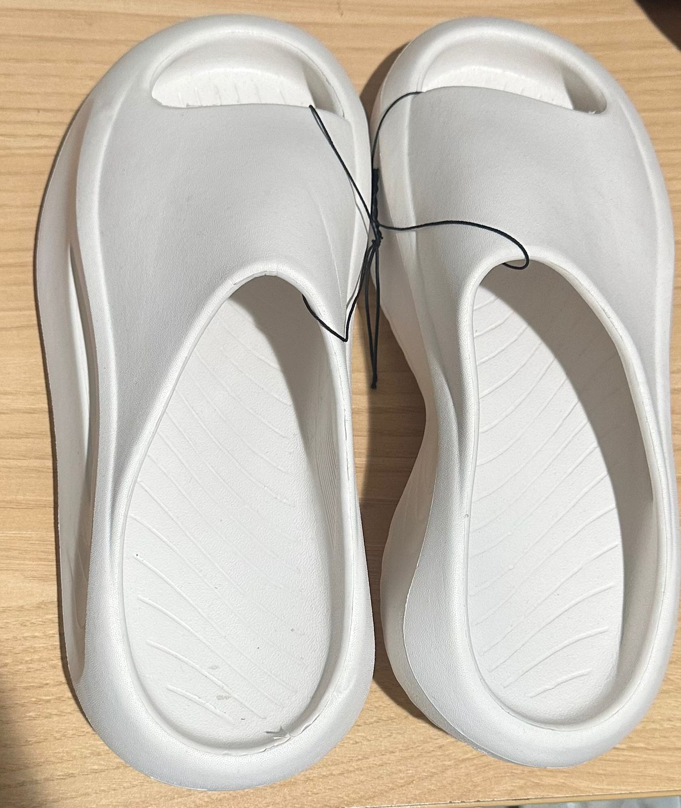 White plain slipper