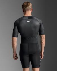 2XU compression short sleeve trisuit zipper