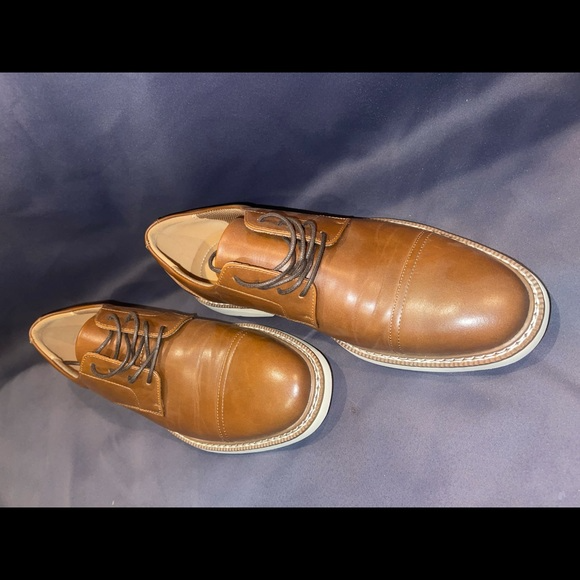 Men's Brown Leather Dress Shoes – Classic Oxford Style by Clarks